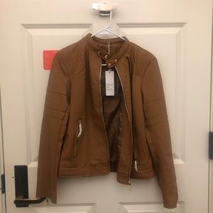 2/$30 NWT BOUTIQUE LEATHER CAMEL JACKEt